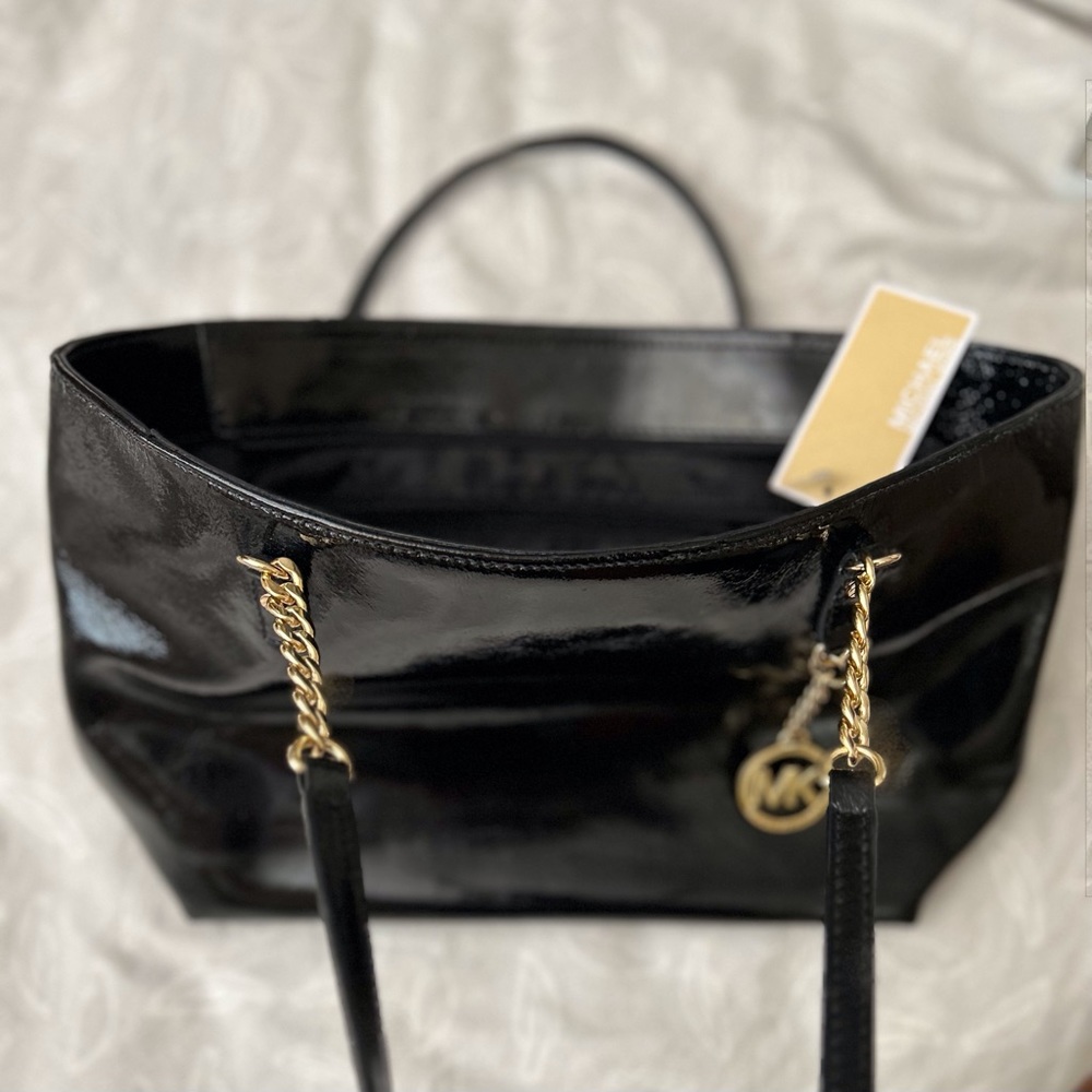 NWT Michael Kors Black Jet Set Patent Leather Gold Chain Tote Purse Bag